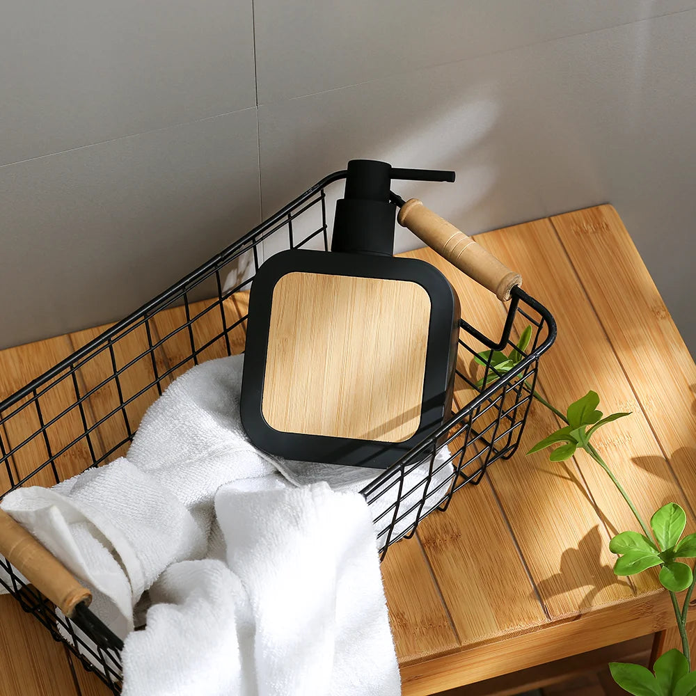 Reusable Dispensing Bottle – Leakproof Pump Container for Liquids & Beauty Products