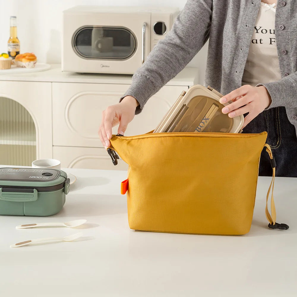 Lunch Bag – Durable, Lightweight, Leakproof Tote for Work, School & Travel